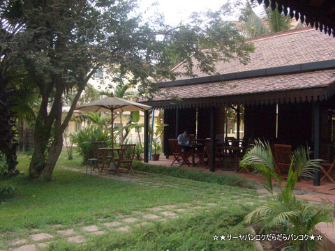 cafe moi moi シェムリアップ カンボジア Siem Reap