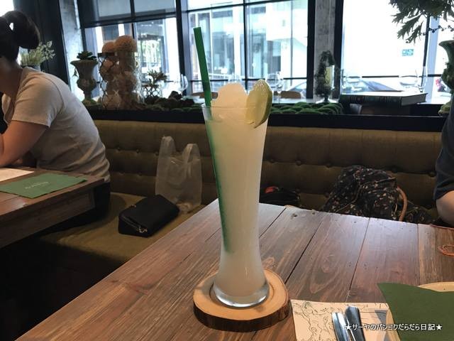 gismo bangkok cafe プロンポン (4)