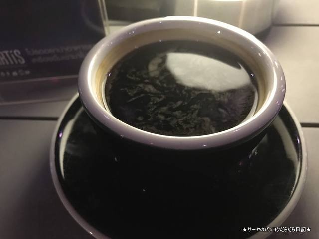 Artis Coffee bangkok cafe 喫煙 アソーク (7)