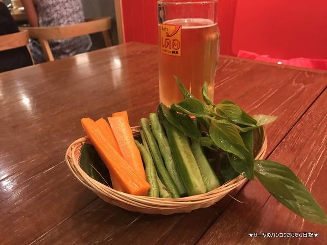 Somtum Der Thonglor ソムタムダ― バンコク トンロー (3)