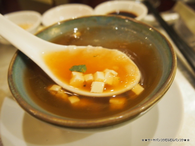 Nam Phan Restaurant カイシルク ベトナム料理 ホーチミン
