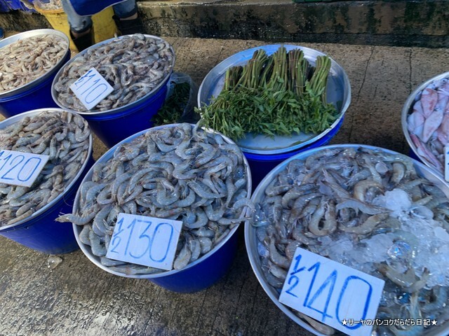 シラチャ朝市場 Muang Si Racha Food Market (14)