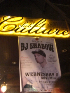 20081105 DJ SHADOW 1