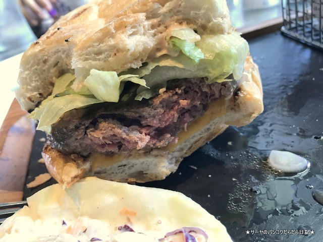 1 ハンバーガー屋さん Stacked Samui (10)