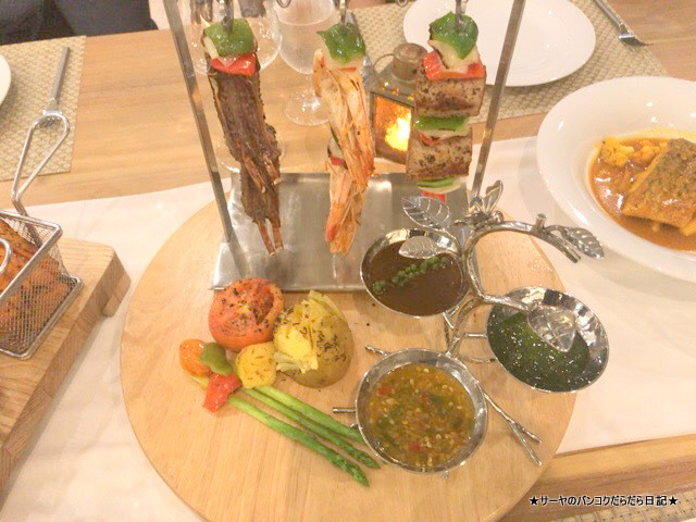 CELES HOTEL SAMUI DINNER ディナー ゴージャス (3)