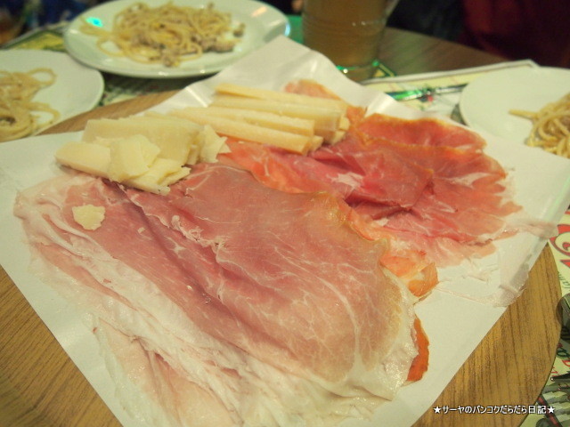 ホップ ブリュー ハウス HOPF BREW HOUSE パタヤ タイ