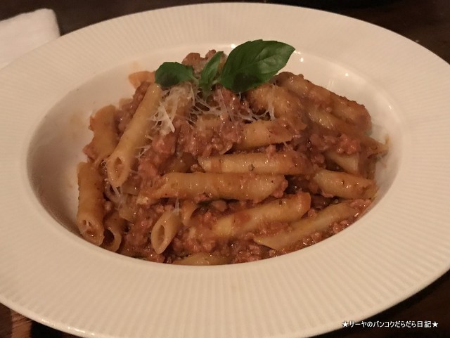 hyde out ハイドアウト トンロー 和食 肉美味しい ボロネーゼ