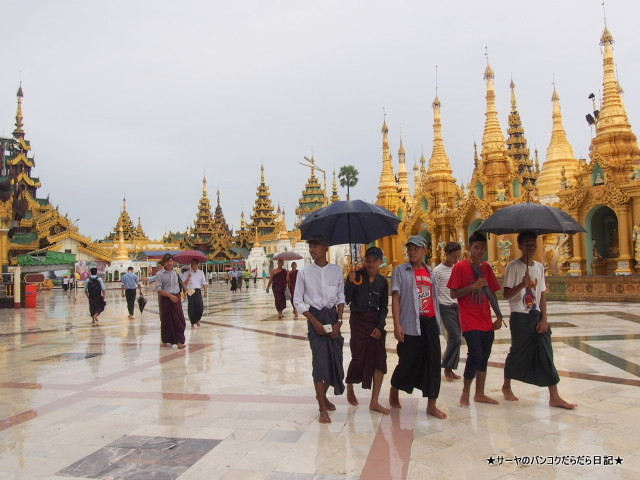 シュエズィーゴン・パゴダ Shwedagon Pagoda