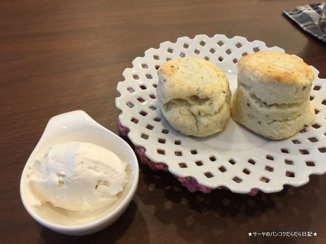 SPOONFUL Zakka Cafe バンコク ランスアン