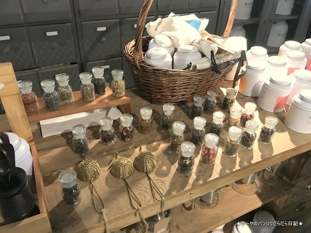 LUKA Sathorn ルカ サトーン オシャレカフェ バンコク (10)