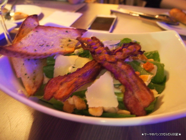 Zaks Wine Pub bangkok Italian Pizza イタリアン ナナ