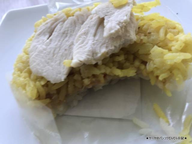 familymart onigiri おにぎりガパオ タイ (5)