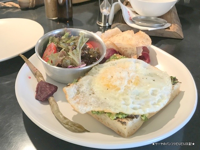 LUKA Sathorn ルカ サトーン オシャレカフェ バンコク (9)