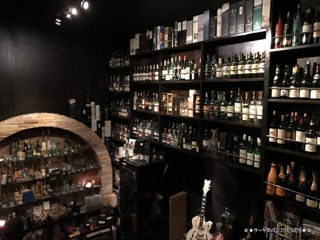 The Bar Vagabond バンコク バー (4)