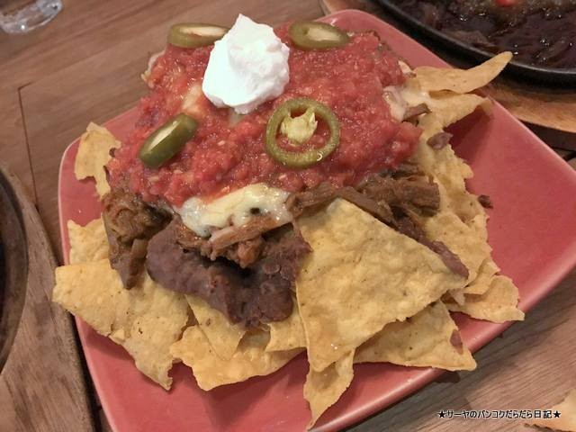 Charley Brown’s Mexicana メキシカン バンコク (1)