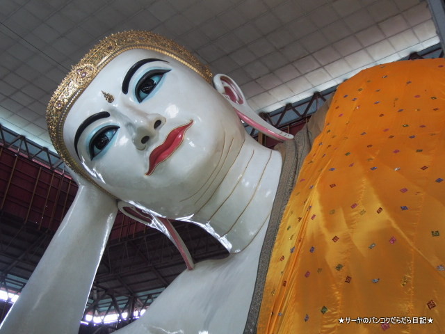 チャウッターヂー・パゴダ Chaukhtatgyi Paya 涅槃像