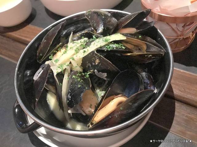 Belga Rooftop Bar & Brasserie ベルギー ソフィテル (11)