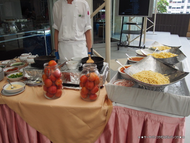 tandoor holiday inn silom バンコク インド