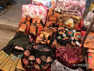 sunday market 5