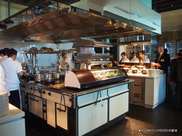 VIE st.regis bangkok バンコク セントレジス
