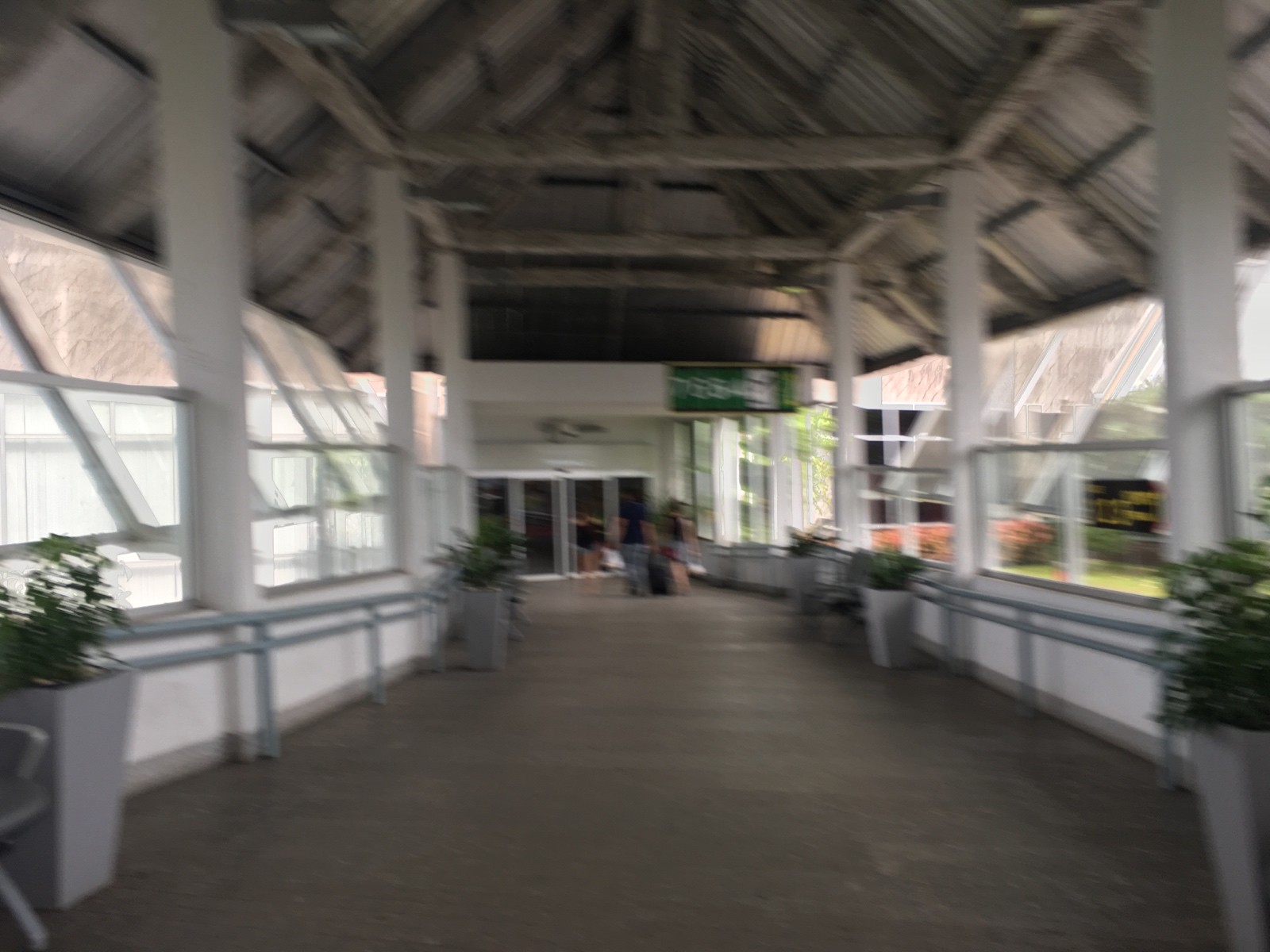 Krabi Airport クラビ空港 (1)