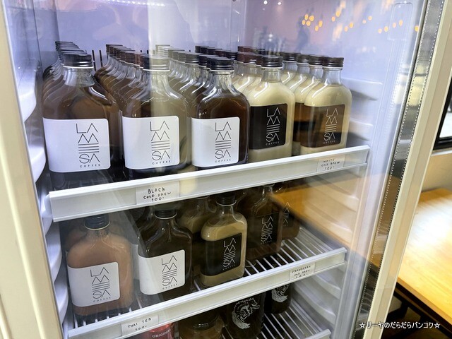 La Mesa Coffee Co バンコク カフェ ウドムスック (6)