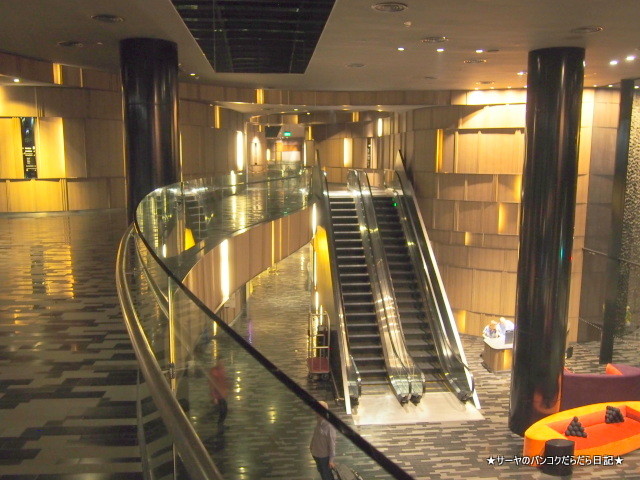 crown plaza Singapore クラウンプラザ ホテル