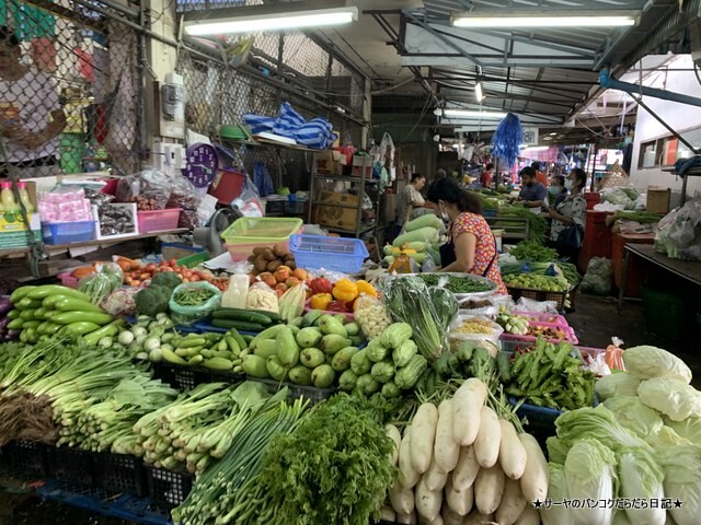 シラチャ朝市場 Muang Si Racha Food Market (3)