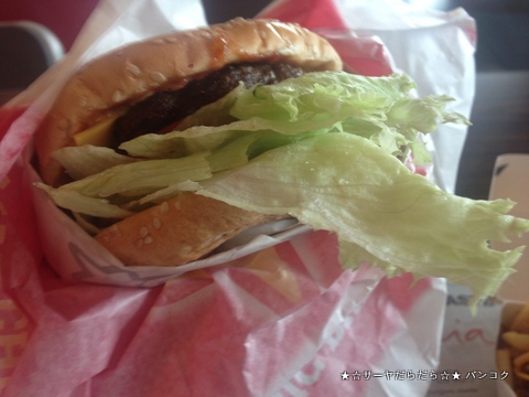 Carl's Jr. (¥«¡¼¥ë¥¹¥¸¥å¥Ë¥¢)¡¡at¡¡Central Festival Pattaya