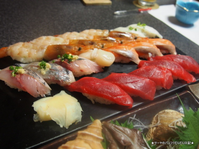 SUSHI ZANMAI OKUNOIN Tsukiji TOKYO 寿司ざんまい