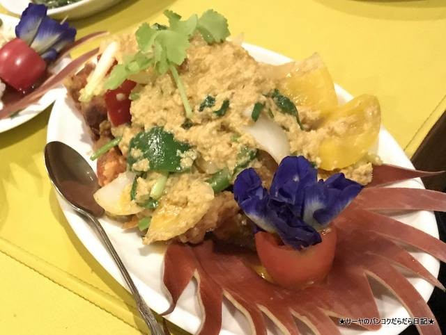 The Sixteen Bites & Wine Bar アソーク タイ料理 (7)