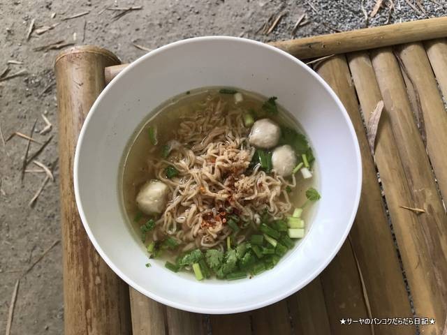 Chulabhorn Wanaram temple ナコンナヨック 嵐山 (4)