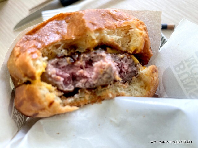 Buns and more.Bkk ハンバーガー バンコク (8)
