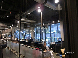 20101118 greyhound cafe 5