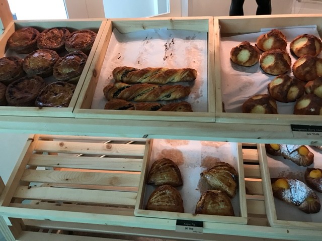 Conkey's Becary コンキーズ バンコク ベーカリー クロワッサン