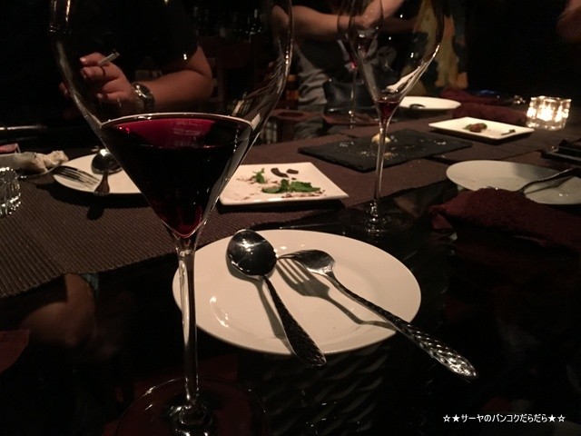The Bar Vagabond バンコク バー (1)