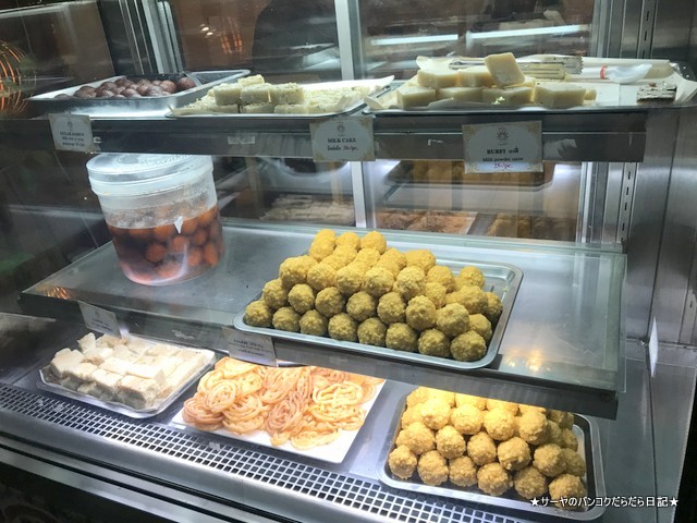 Indian Bangkok Spice by Nature Ekkamai インド菓子