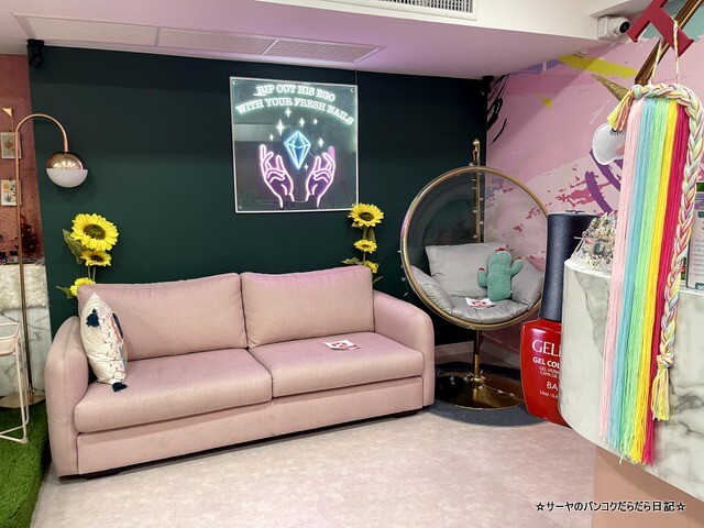 The Triplets Cafe X Nail Bar バンコク (6)