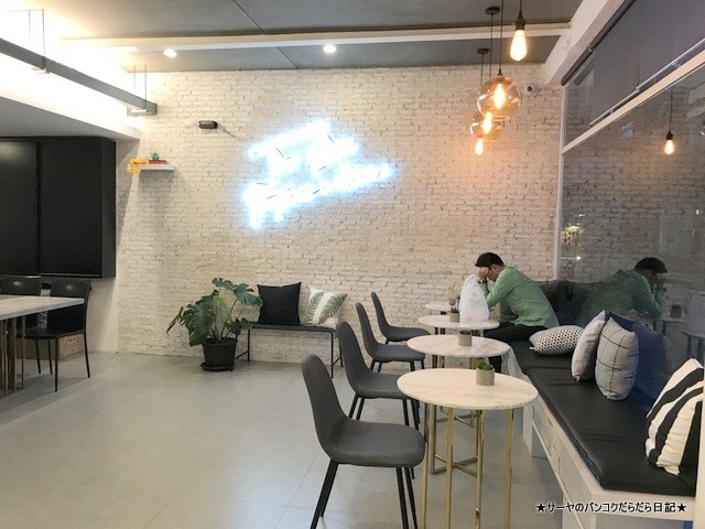 Cloudnine Nail Bar & Cafe バンコク ネイル (17)