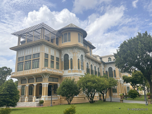 【バンクンプロム宮殿 Bang Khun Phrom Palace】 at ラマ8世橋近く ~土日限定!タイ中央銀行の敷地内にある歴史ある宮殿無料ツアー!~