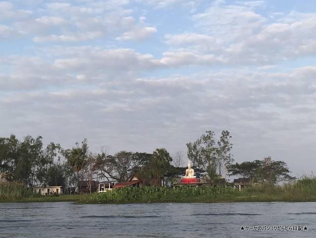 赤い蓮の池 Red Lotus Lake 絶景 2019 オススメ (9)