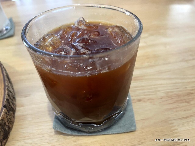 La Mesa Coffee Co バンコク カフェ ウドムスック (7)