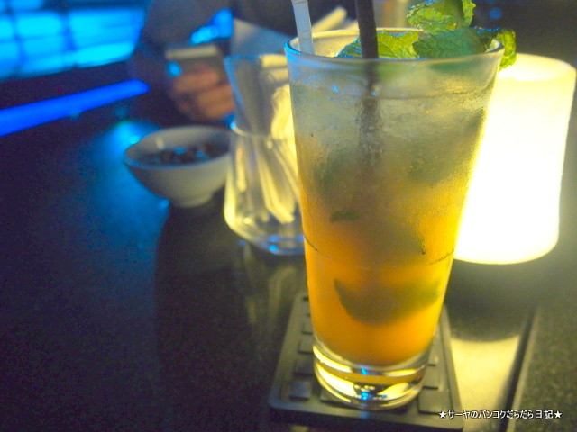 ZOOM Sky Bar & Restaurant ルーフトップ バンコク