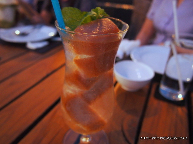 View Dee Relax & Restaurant バンコク 郊外 タイ料理
