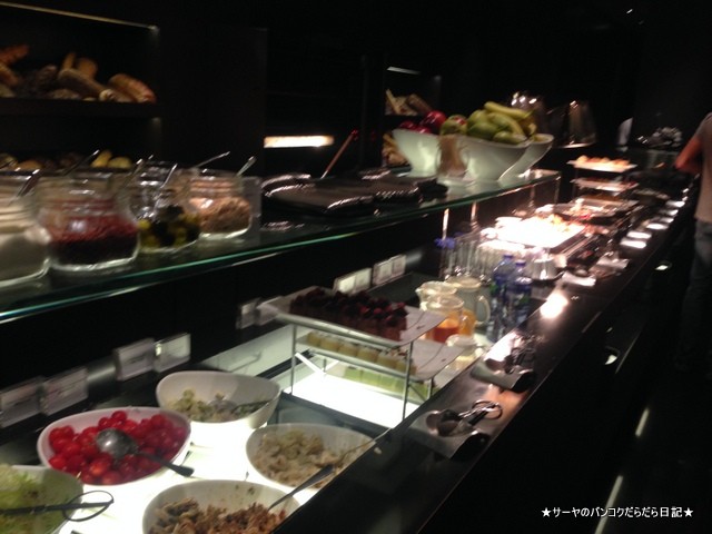 空港 Airport ラウンジ 香港 Hong Kong Lounge