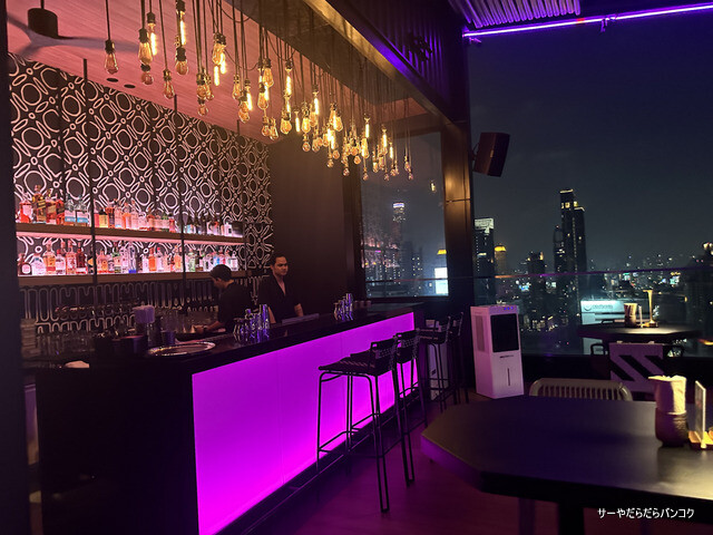 【ANJU Korean Rooftop Bar　アンジュコリアンルーフトップバー】　at　Sindhorn Midtown Hotel Bangkok　31階　～リーズナブルなルーフトップ韓国料理レストラン～
