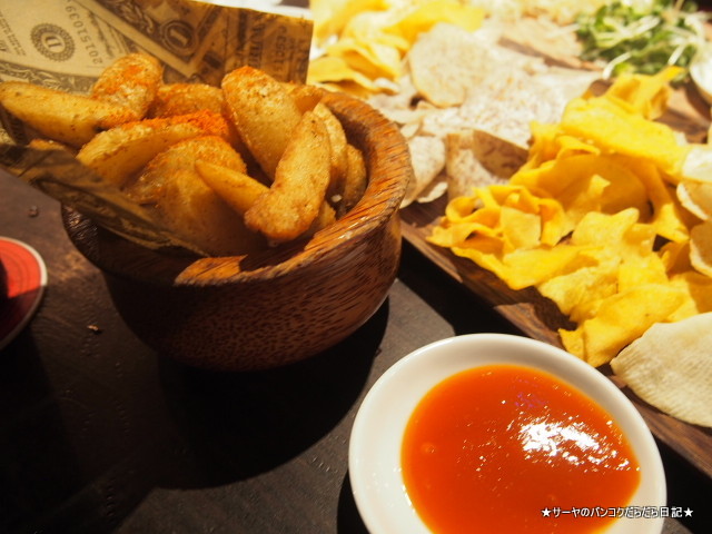 FOX beer lounge ホーチミン 夜遊び
