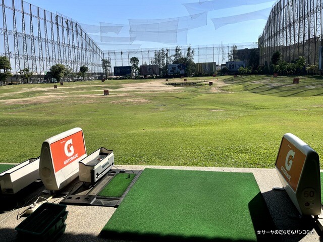 ALL STAR GOLF ゴルフ練習 バンコク (6)
