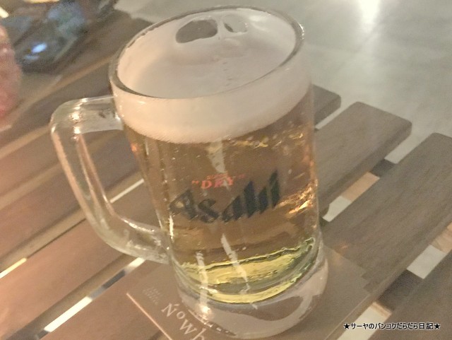 nowhere ekkamai rooftop bar バンコク ルーフトップ ビール