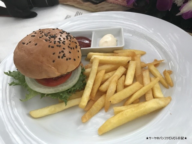 CHANTARA RESTAURANT ヤオヤイ サンティア (5)